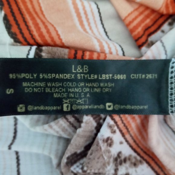 Lucky & Blessed Womens Size Small Short Sleeved Shirt Southwest  Print Orange - Picture 6 of 7